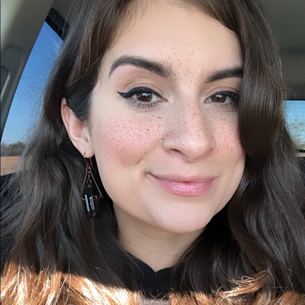Meet your Posher, Stephanie